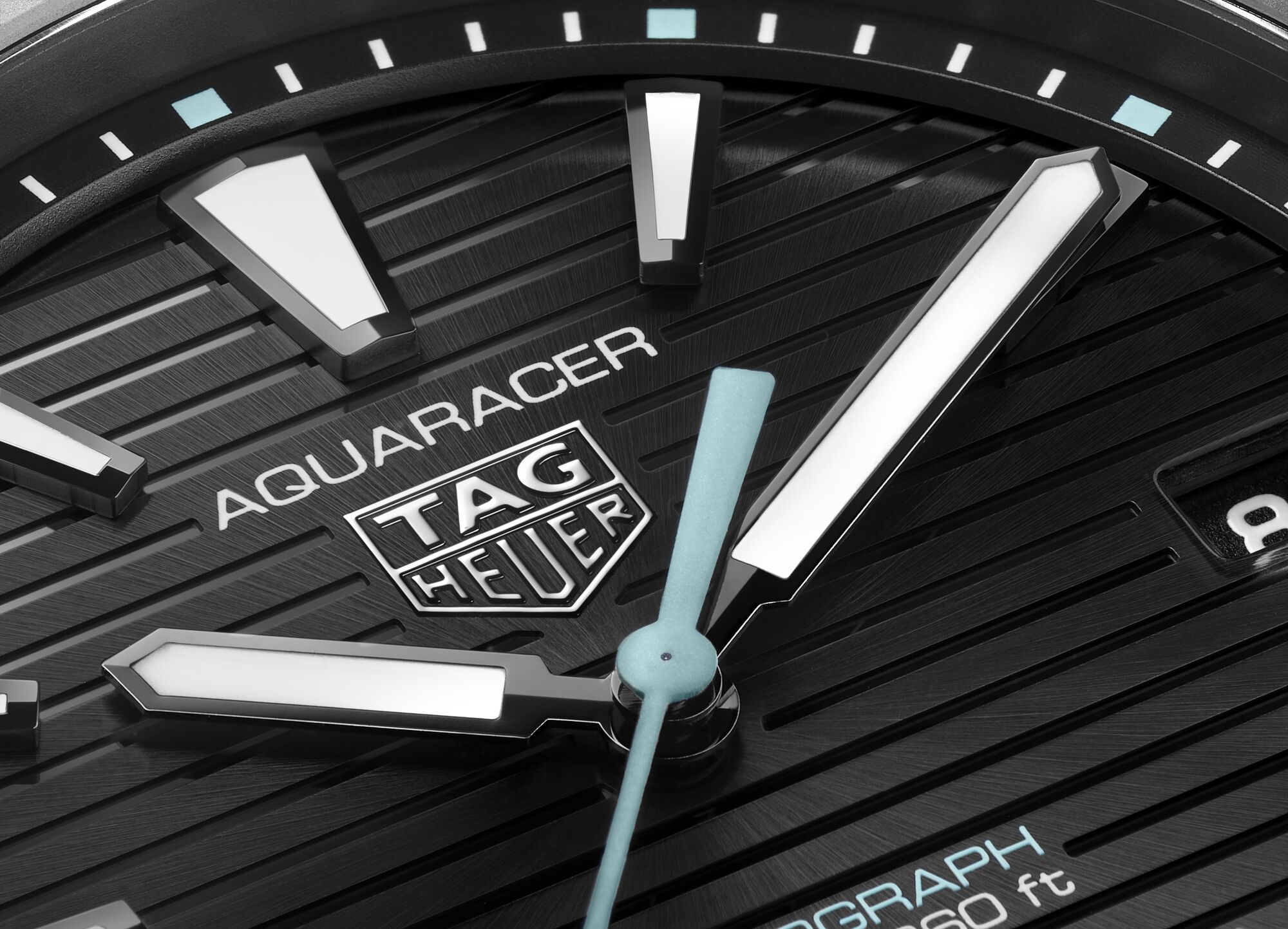 TAG Heuer Aquaracer Professional 200 Solargraph 40mm