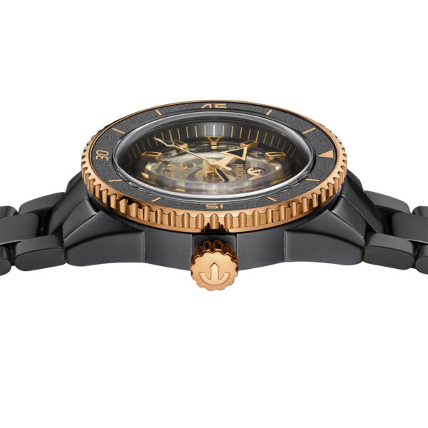 Rado Captain Cook High-Tech Ceramic Skeleton 43mm - R32192152