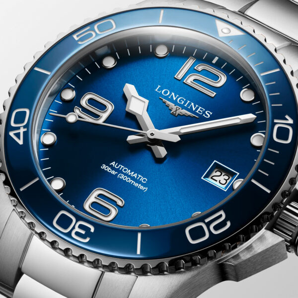 Longines HydroConquest 39mm Watch with a blue dial