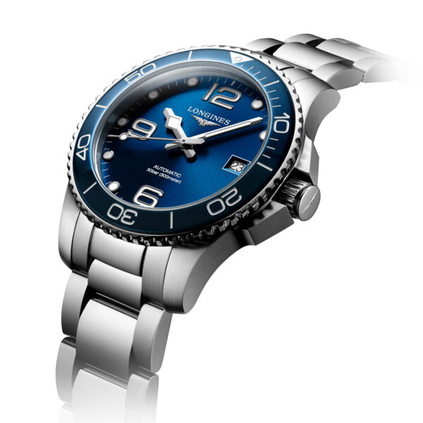 Longines HydroConquest 39mm Watch with a blue dial